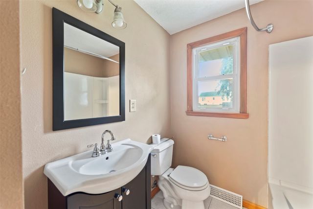 535 6th Street, Waukee, IA 50263