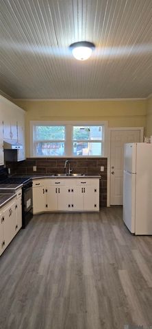 221 E Spur Ln, Gramercy, LA 70052