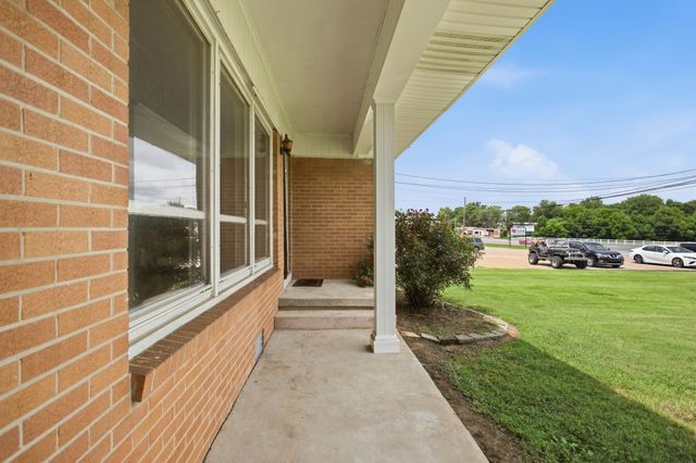 2371 Highway 43, S, Leoma, TN 38468