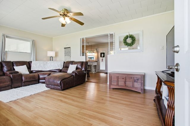 2371 Highway 43, S, Leoma, TN 38468