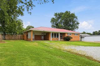 2371 Highway 43, S, Leoma, TN 38468