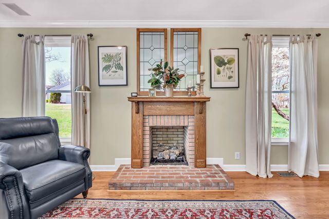 930 Doe Run Ct, Adams, TN 37010