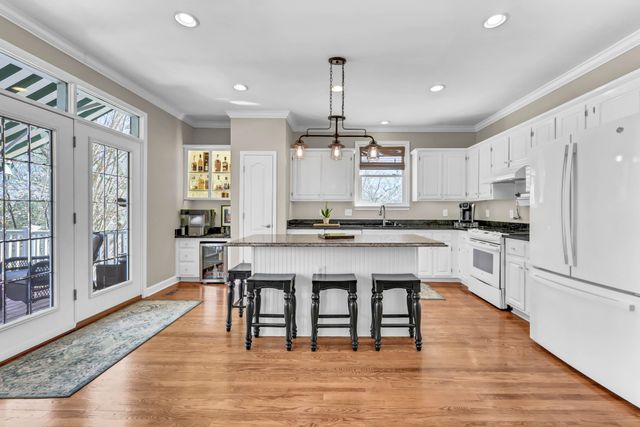 930 Doe Run Ct, Adams, TN 37010