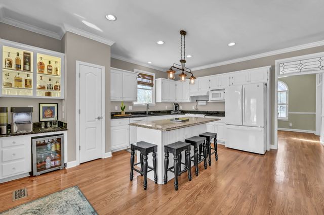 930 Doe Run Ct, Adams, TN 37010