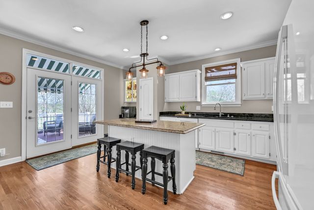 930 Doe Run Ct, Adams, TN 37010