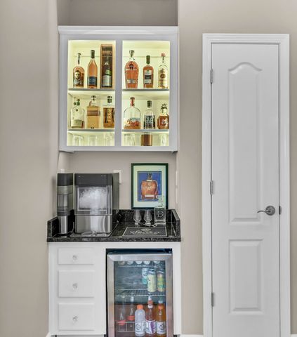 930 Doe Run Ct, Adams, TN 37010