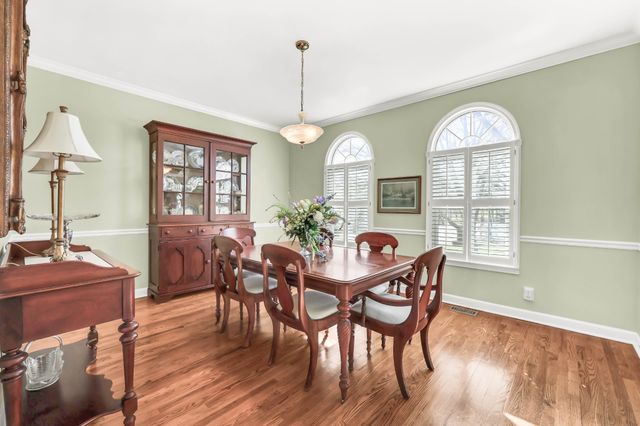 930 Doe Run Ct, Adams, TN 37010