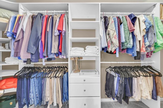 930 Doe Run Ct, Adams, TN 37010