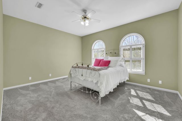 930 Doe Run Ct, Adams, TN 37010