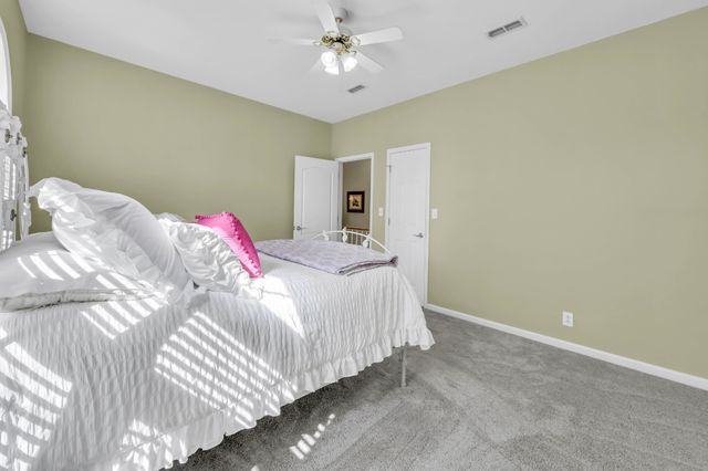 930 Doe Run Ct, Adams, TN 37010