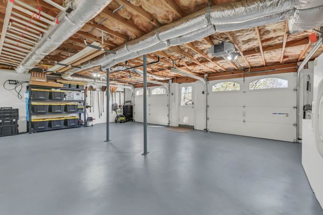 930 Doe Run Ct, Adams, TN 37010