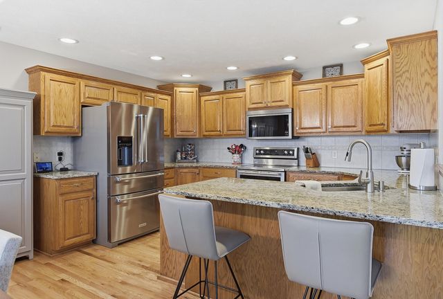 4105 GLADBROOK Drive, Council Bluffs, IA 51503