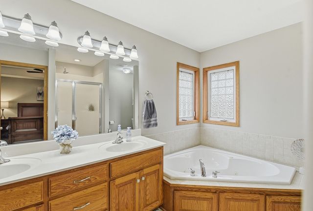 4105 GLADBROOK Drive, Council Bluffs, IA 51503