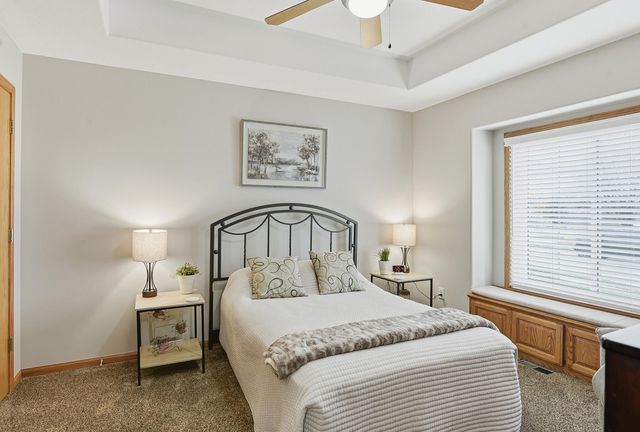 4105 GLADBROOK Drive, Council Bluffs, IA 51503