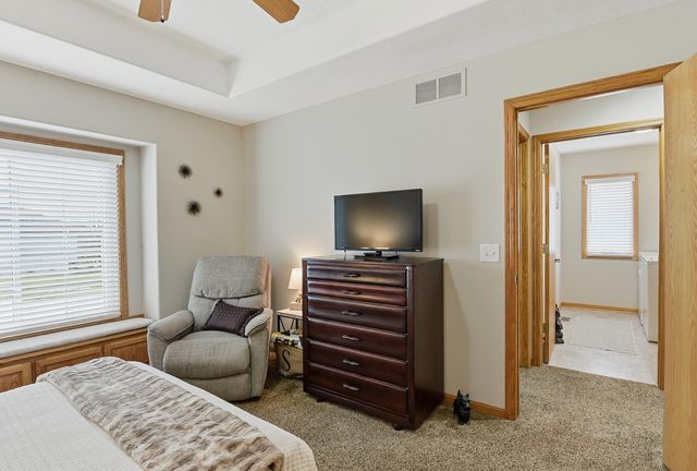 4105 GLADBROOK Drive, Council Bluffs, IA 51503
