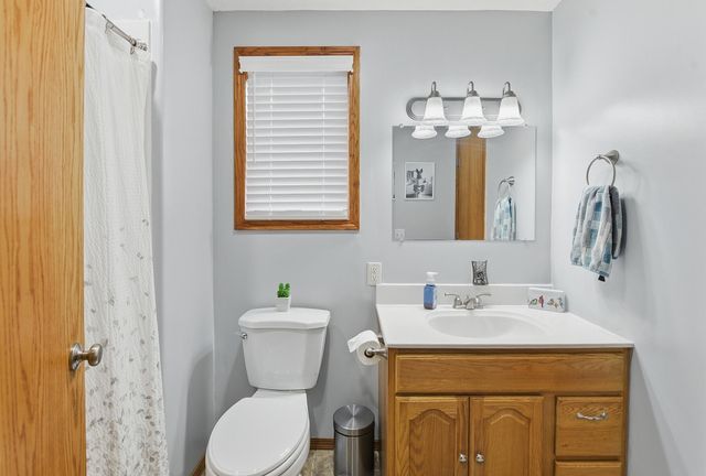 4105 GLADBROOK Drive, Council Bluffs, IA 51503