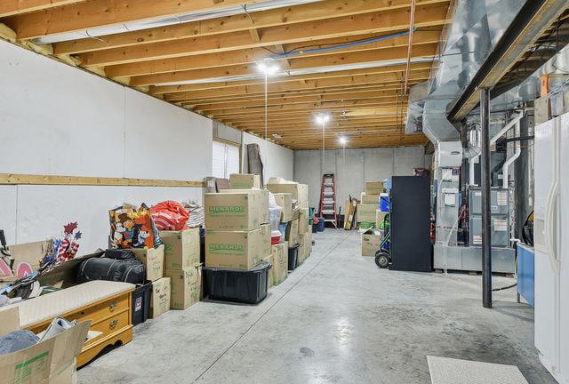 4105 GLADBROOK Drive, Council Bluffs, IA 51503