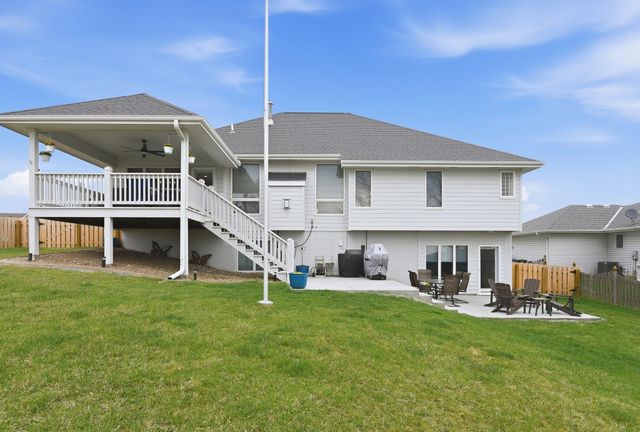 4105 GLADBROOK Drive, Council Bluffs, IA 51503