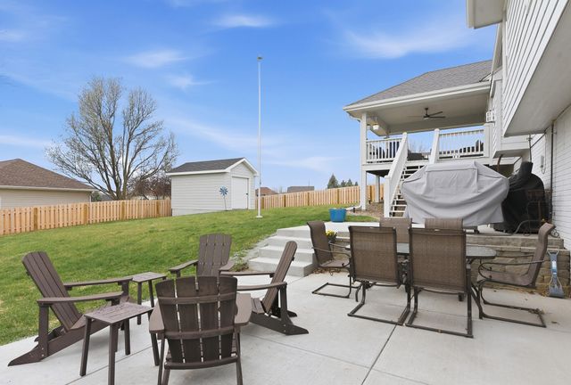4105 GLADBROOK Drive, Council Bluffs, IA 51503