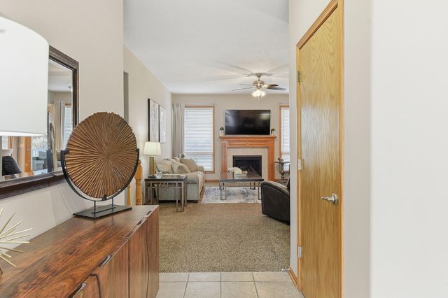 4105 GLADBROOK Drive, Council Bluffs, IA 51503