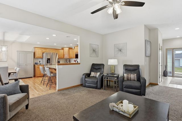 4105 GLADBROOK Drive, Council Bluffs, IA 51503