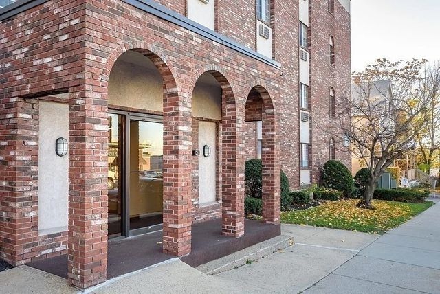 474 Broadway 49, Somerville, MA 02145