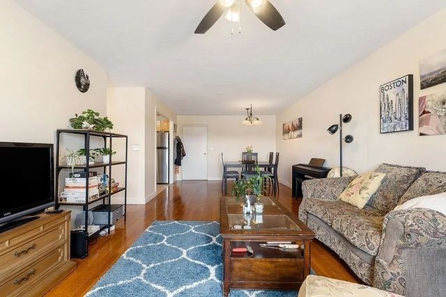 474 Broadway 49, Somerville, MA 02145