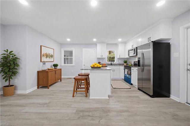 1941 Weber AVE, Chesapeake, VA 23320