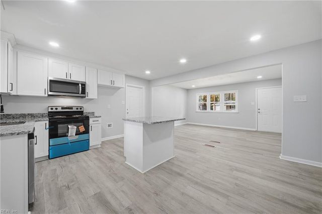 1941 Weber AVE, Chesapeake, VA 23320