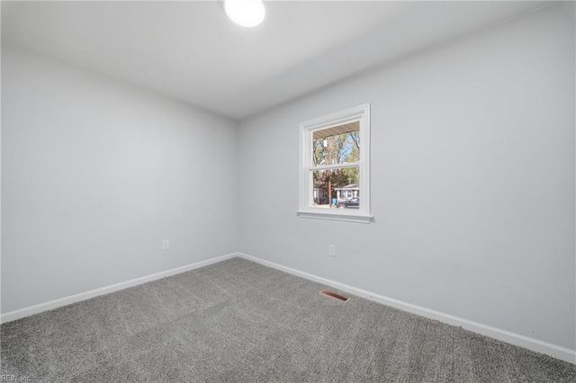 1941 Weber AVE, Chesapeake, VA 23320