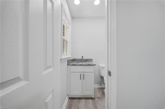 1941 Weber AVE, Chesapeake, VA 23320