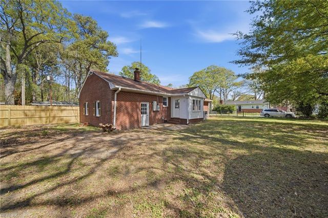 1941 Weber AVE, Chesapeake, VA 23320