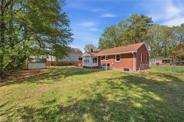 1941 Weber AVE, Chesapeake, VA 23320