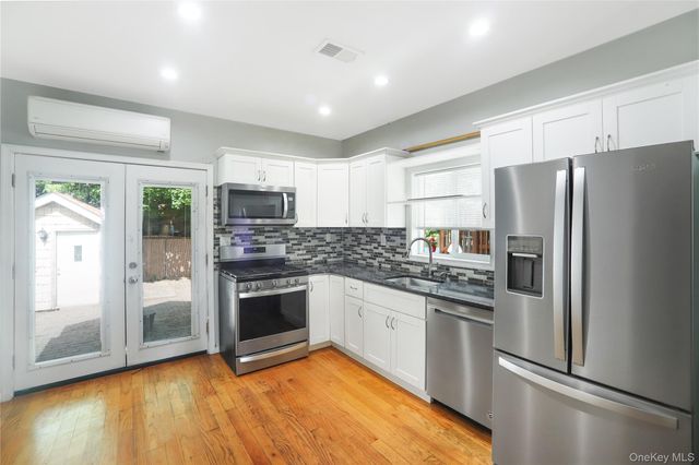 129 Bionia Avenue, Staten Island, NY 10305