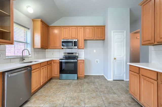 1305 Heather Brook Drive, Allen, TX 75002