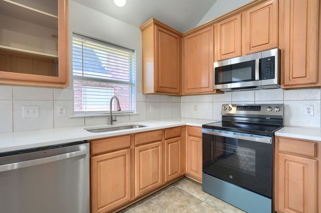 1305 Heather Brook Drive, Allen, TX 75002