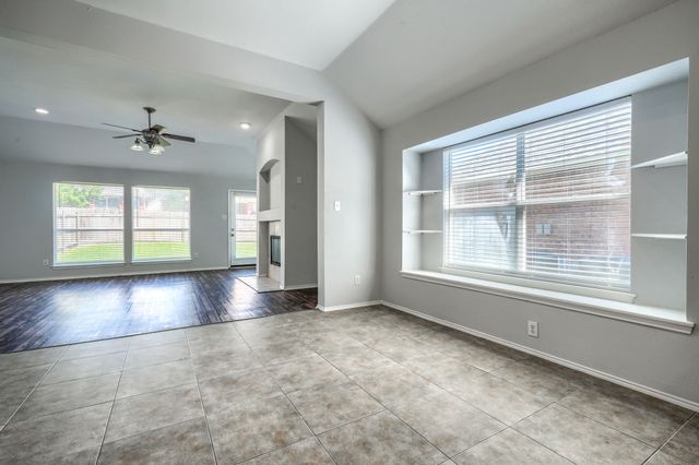 1305 Heather Brook Drive, Allen, TX 75002