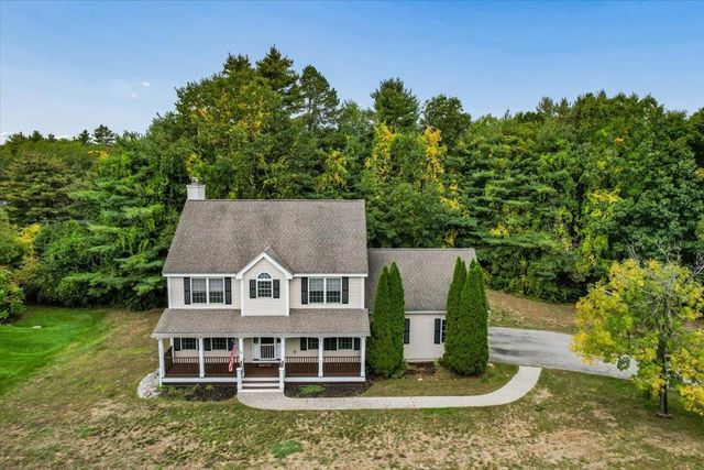 28 Duncan Farms Road, Manchester, NH 03102