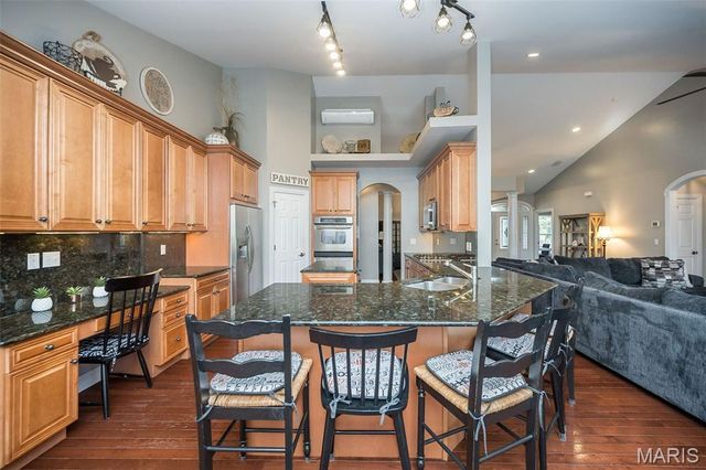 628 Tanya Court Drive, St Louis, MO 63129