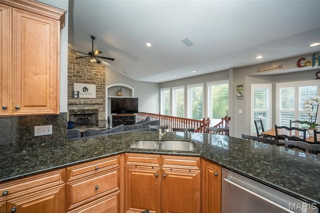 628 Tanya Court Drive, St Louis, MO 63129