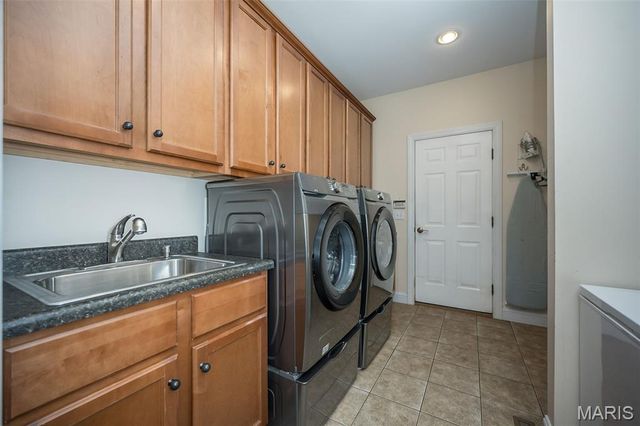 628 Tanya Court Drive, St Louis, MO 63129