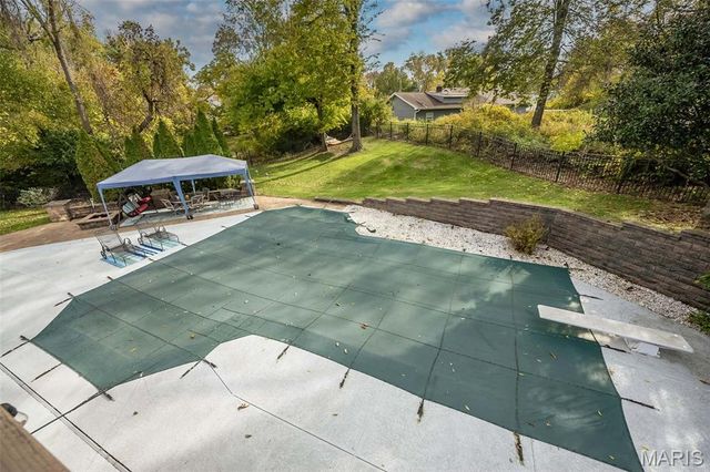 628 Tanya Court Drive, St Louis, MO 63129