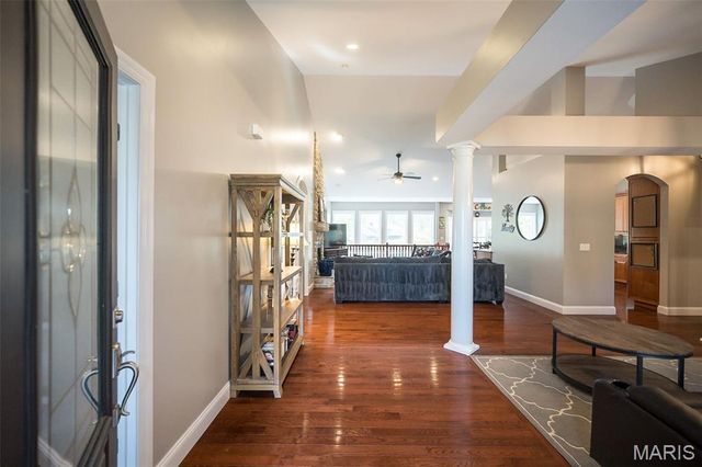 628 Tanya Court Drive, St Louis, MO 63129