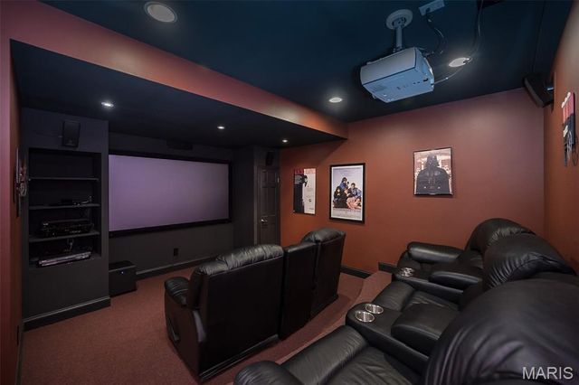 628 Tanya Court Drive, St Louis, MO 63129