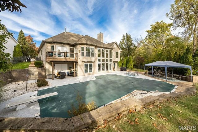 628 Tanya Court Drive, St Louis, MO 63129