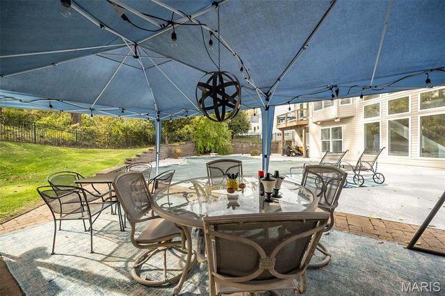 628 Tanya Court Drive, St Louis, MO 63129