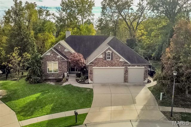 628 Tanya Court Drive, St Louis, MO 63129