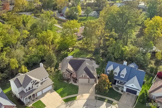 628 Tanya Court Drive, St Louis, MO 63129