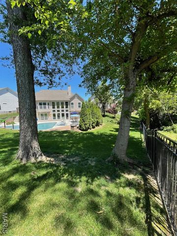 628 Tanya Court Drive, St Louis, MO 63129