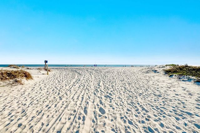 588 E Beach Avenue Lot B, Gulf Shores, AL 36542